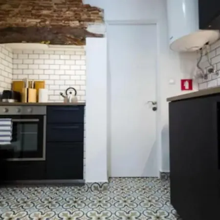 Ola Lisbon- Castelo V